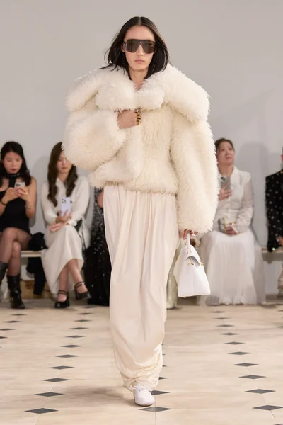 Look 40